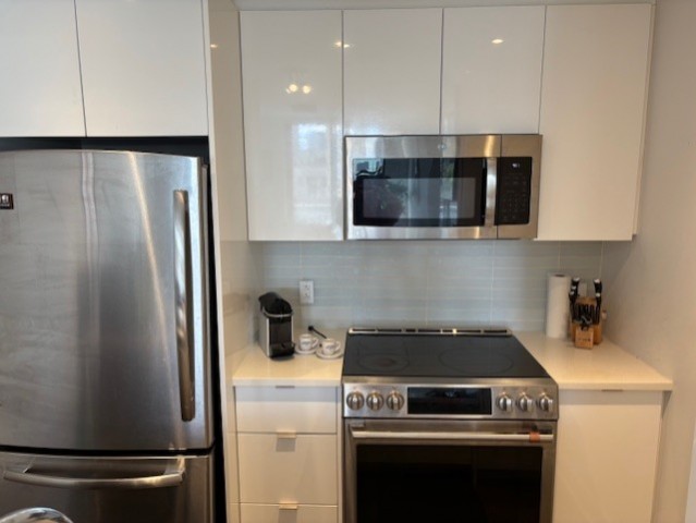 Downtown - Montreal  2 b. $93/day. Apartment for rent in Downtown - Montreal