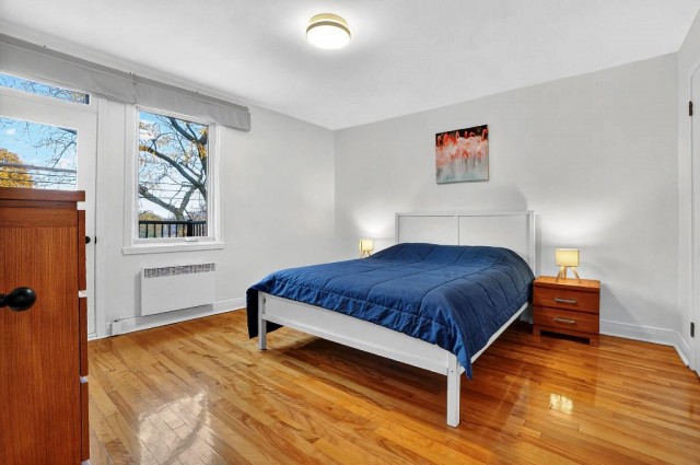 Quartier latin and south-central  3 b. $85/day. Apartment for rent in Quartier latin and south-central