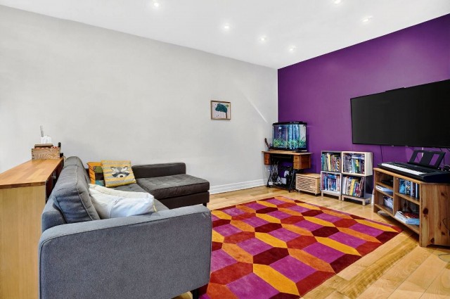  4 1/2 Côte-des-Neiges 72 $/jour. Appartement à louer Côte-des-Neiges