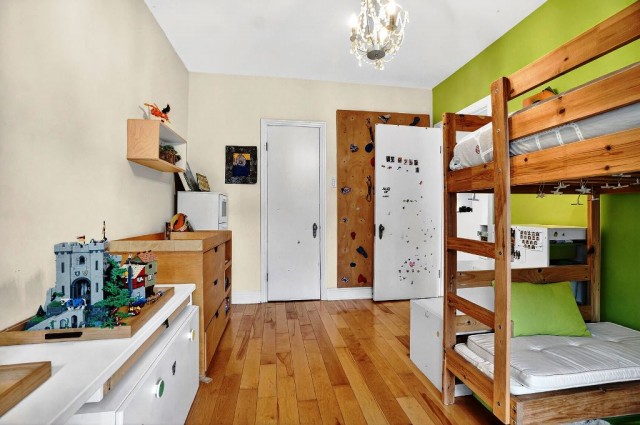  4 1/2 Côte-des-Neiges 72 $/jour. Appartement à louer Côte-des-Neiges