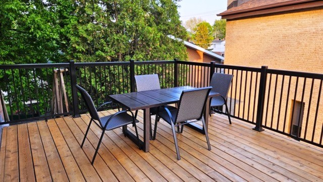 Longueuil  3 b. $95/day. Apartment for rent in Longueuil