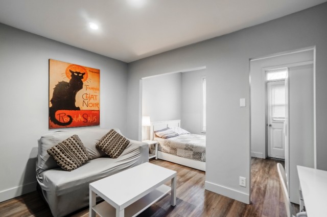  2 1/2 Plateau Mont-Royal 53 $/jour. Appartement à louer Plateau Mont-Royal