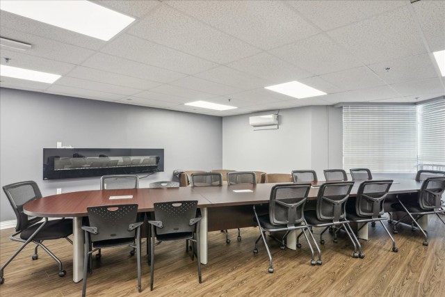 London Apartment 2 b. $1,730/month. Apartment for rent in London