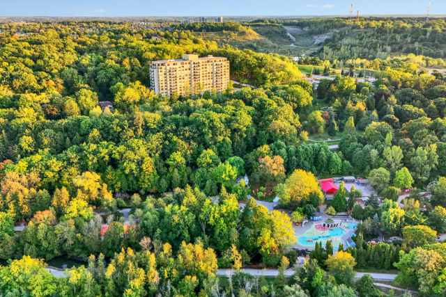 Appartement 6 1/2 London 2 795 $/mois. Appartement à louer London