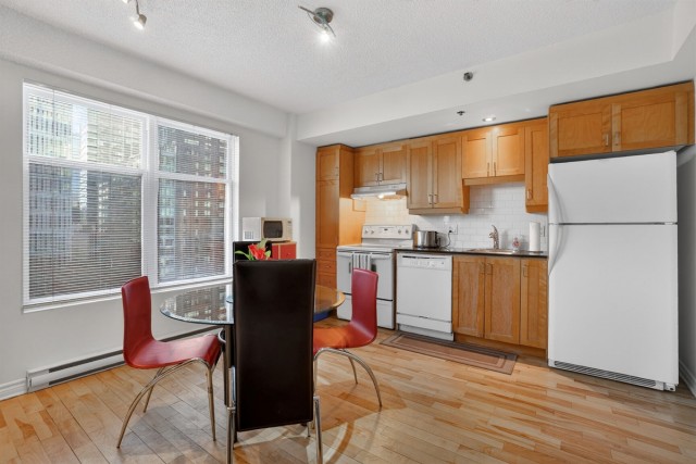 Downtown - Montreal  1 b. $78/day. Apartment for rent in Downtown - Montreal