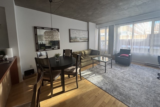 Downtown - Montreal  1 b. $70/day. Apartment for rent in Downtown - Montreal