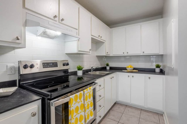 Ville-Saint-Laurent Apartment 1-2 b. $1,395/month. Apartment for rent in Ville-Saint-Laurent