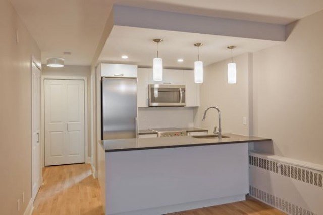 Downtown - Montreal Apartment Studio $1,395/month. Apartment for rent in Downtown - Montreal