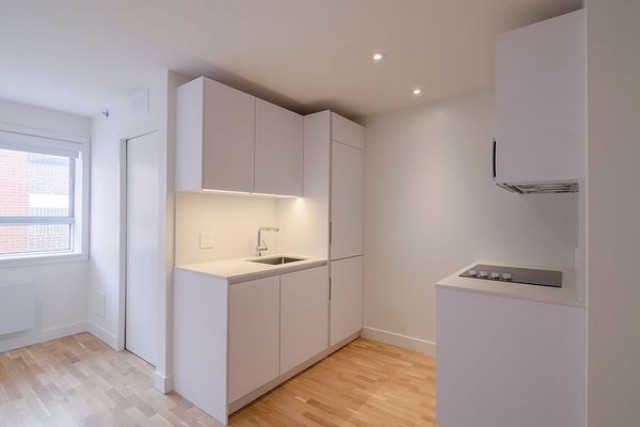 Plateau Mont-Royal Apartment Studio $1,195/month. Apartment for rent in Plateau Mont-Royal