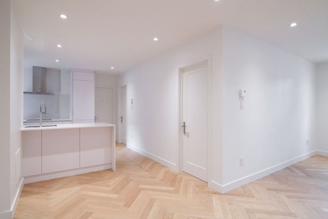 Outremont Apartment 2 b. $2,495/month. Apartment for rent in Outremont