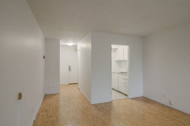 Quartier latin and south-central Apartment Studio $1,215/month. Apartment for rent in Quartier latin and south-central