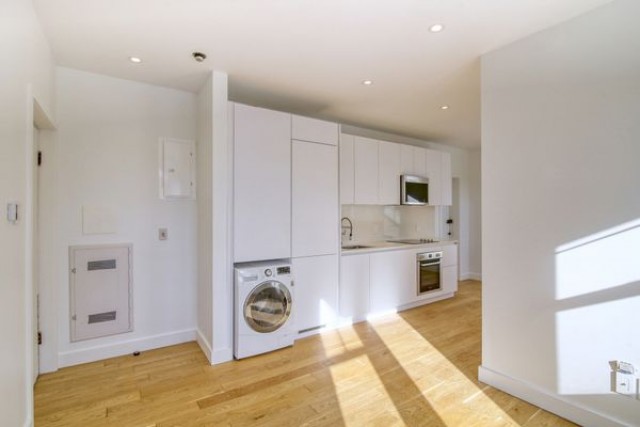 Cote-des-Neiges Apartment 1 b. $1,215/month. Apartment for rent in Cote-des-Neiges