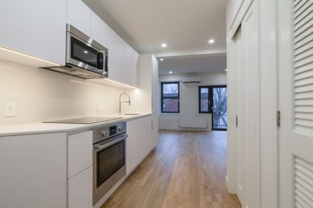 Notre-Dame-de-Grace Apartment 1 b. $1,795/month. Apartment for rent in Notre-Dame-de-Grace