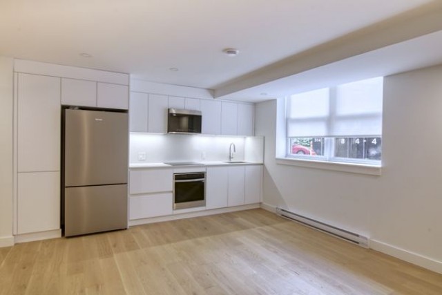 Westmount Apartment 2 b. $1,990/month. Apartment for rent in Westmount