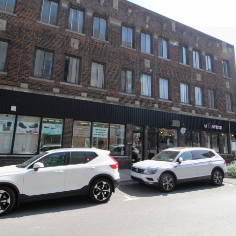 Plateau Mont-Royal Apartment 4+ b. $2,795/month. Apartment for rent in Plateau Mont-Royal