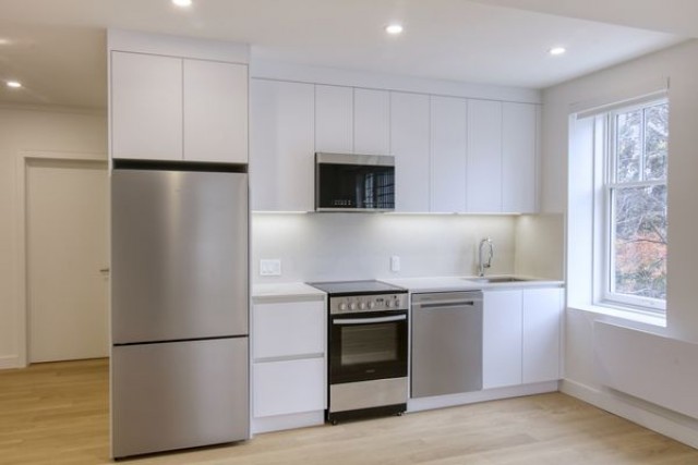 Westmount Apartment 2 b. $2,595/month. Apartment for rent in Westmount