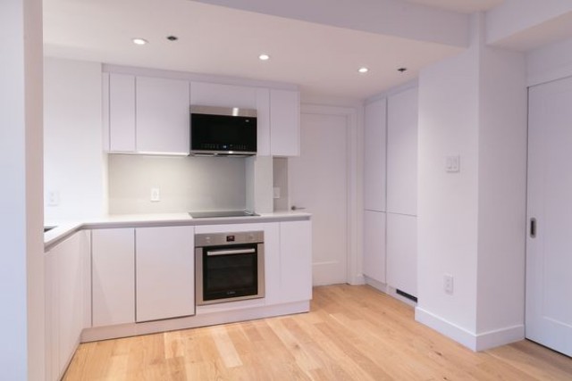 Downtown - Montreal Apartment 1 b. $1,795/month. Apartment for rent in Downtown - Montreal