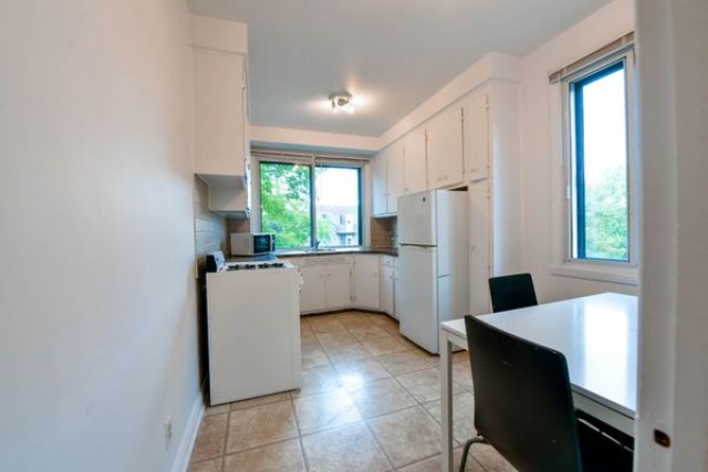 Cote-des-Neiges Apartment 1 b. $1,315/month. Apartment for rent in Cote-des-Neiges