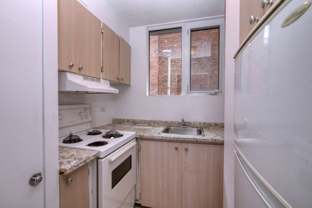 Quartier latin and south-central Apartment 1 b. $1,395/month. Apartment for rent in Quartier latin and south-central