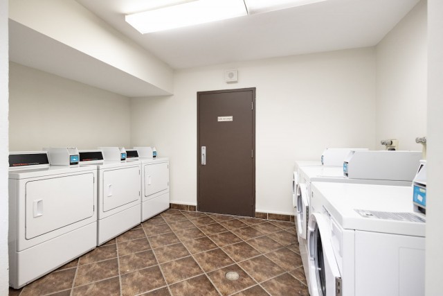 Quebec city Apartment Studio $1,130/month. Apartment for rent in Quebec city