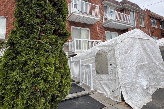 Ahuntsic and Cartierville  2 b. $84/day. Apartment for rent in Ahuntsic and Cartierville