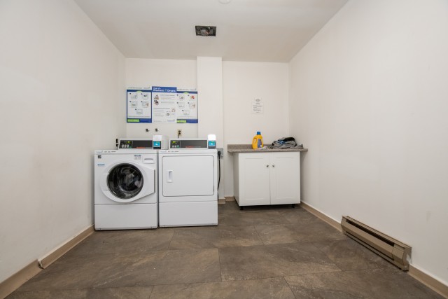 Appartement 2 1/2 Victoria 1 825 $/mois. Appartement à louer Victoria