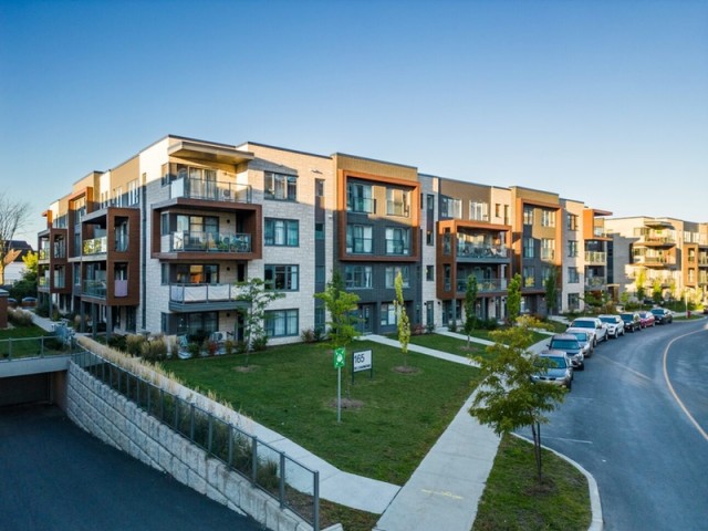 Candiac Apartment 1-2 b. $1,550/month. Apartment for rent in Candiac