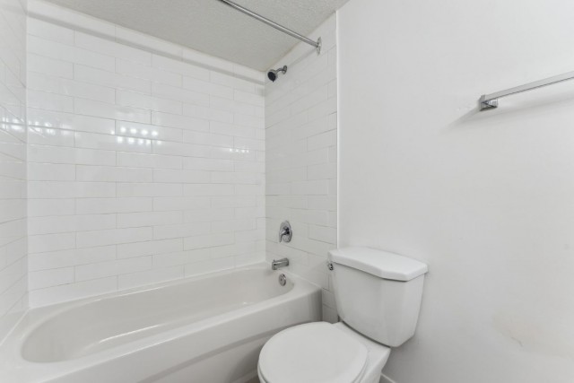 Victoria Apartment Studio $1,525/month. Apartment for rent in Victoria