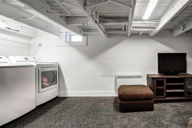 Ville-Emard and Cote-St-Paul  4+ b. $93/day. Apartment for rent in Ville-Emard and Cote-St-Paul