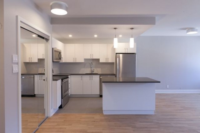 Cote-des-Neiges Apartment 2 b. $2,195/month. Apartment for rent in Cote-des-Neiges