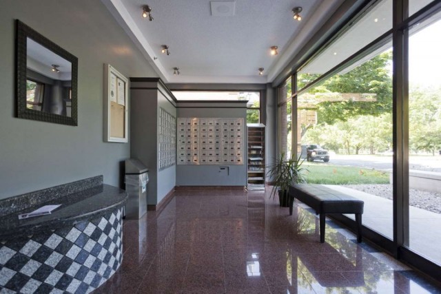 Cote-des-Neiges Apartment 1 b. $1,290/month. Apartment for rent in Cote-des-Neiges