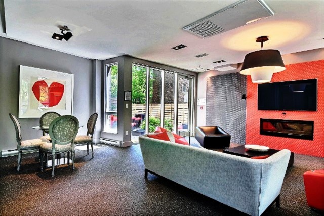 Old Montreal  1 b. $84/day. Apartment for rent in Old Montreal