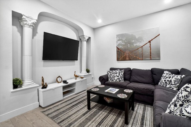  5 1/2 Notre-Dame-de-Grâce 90 $/jour. Appartement à louer Notre-Dame-de-Grâce