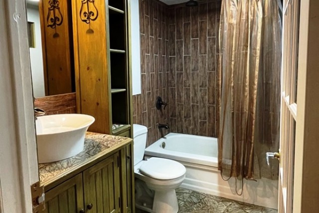 Hochelaga-Maisonneuve  3 b. $98/day. Apartment for rent in Hochelaga-Maisonneuve