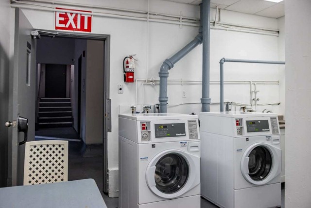 Appartement 2 1/2 Victoria 1 975 $/mois. Appartement à louer Victoria