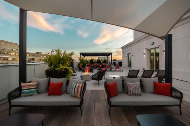 Appartement 2 1/2 Côte-des-Neiges 2 295 $/mois. Appartement à louer Côte-des-Neiges