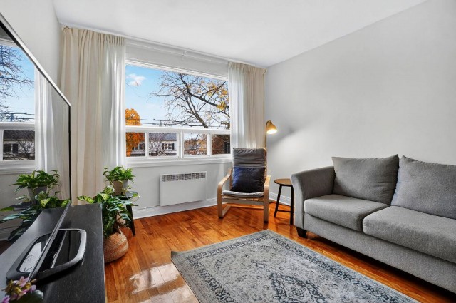 Quartier latin and south-central  3 b. $85/day. Apartment for rent in Quartier latin and south-central