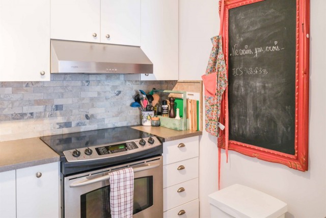 Quartier latin and south-central  3 b. $100/day. Apartment for rent in Quartier latin and south-central