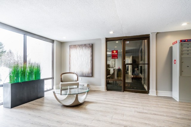 London Apartment 3 b. $2,240/month. Apartment for rent in London