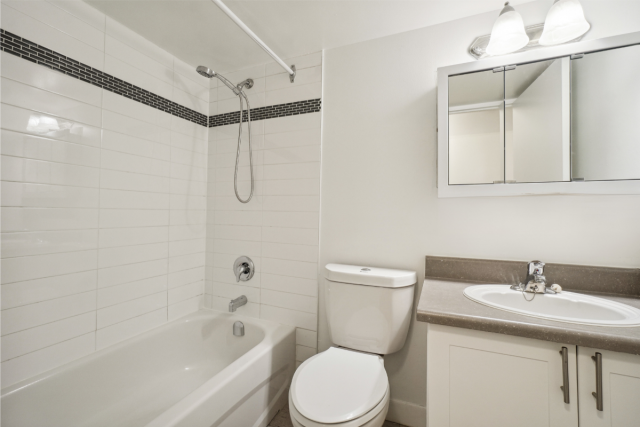 Mississauga Apartment 2 b. $2,495/month. Apartment for rent in Mississauga