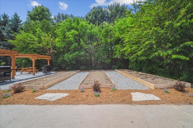 Hamilton Apartment 1 b. $2,090/month. Apartment for rent in Hamilton