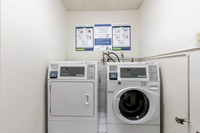 Appartement 1 1/2 London 1 250 $/mois. Appartement à louer London