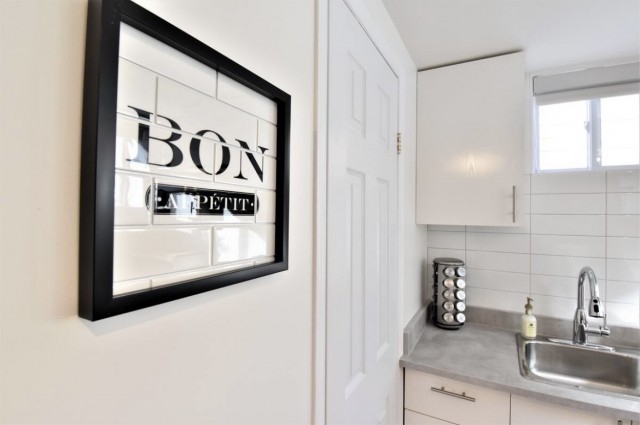 Longueuil  1 b. $47/day. Apartment for rent in Longueuil