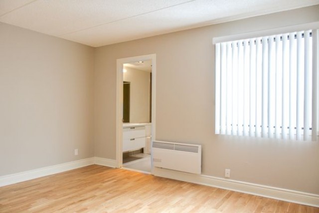Saint-Lambert Apartment Studio $1,030/month. Apartment for rent in Saint-Lambert