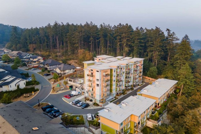 Victoria Apartment 2 b. $2,400/month. Apartment for rent in Victoria