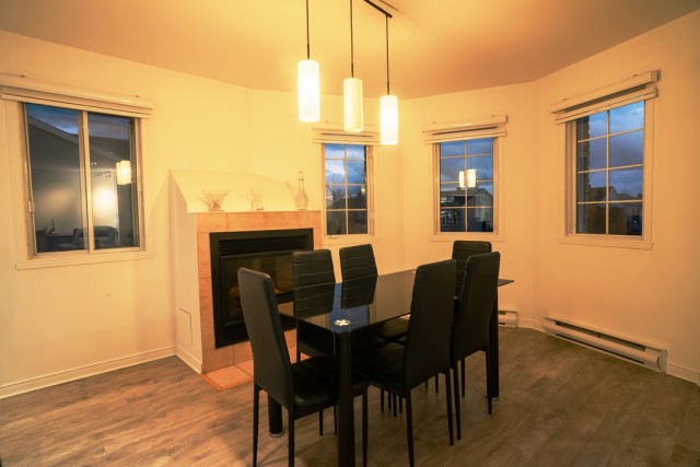 Ste-Rose  2 b. $84/day. Apartment for rent in Ste-Rose