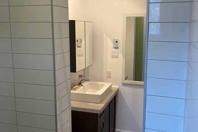 Quartier latin and south-central  2 b. $90/day. Apartment for rent in Quartier latin and south-central