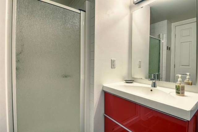 Plateau Mont-Royal  1 b. $67/day. Apartment for rent in Plateau Mont-Royal