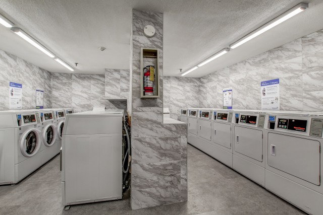 Mississauga Apartment 2 b. $2,170/month. Apartment for rent in Mississauga