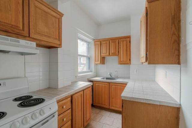 Westmount Apartment 1 b. $1,225/month. Apartment for rent in Westmount